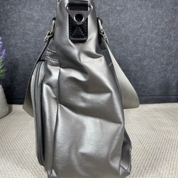 IHKWIP Cargo Catchall Tote With Two Crossbody Straps -Met Stone Grey - Picture 4 of 16